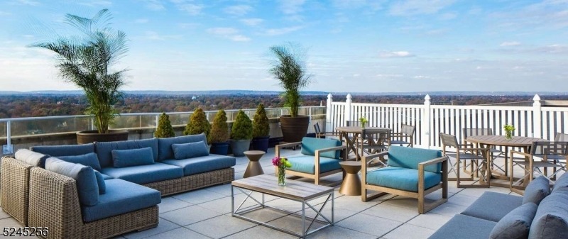 Carriage City Plz, Rahway, NJ 07065 #1