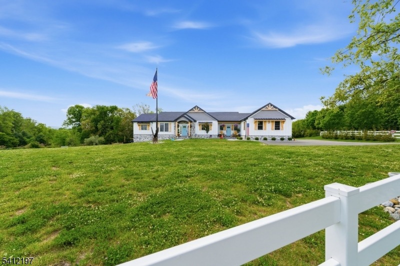 Sterling Dr, Sussex, NJ 07461