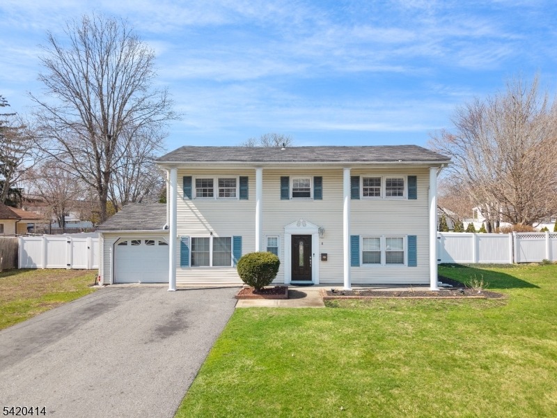 Curtis Dr, Lincoln Park, NJ 07035