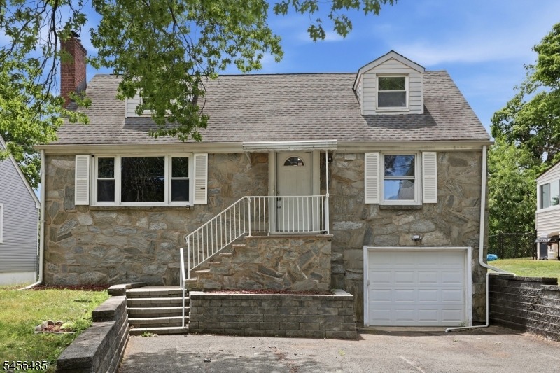 Sunnyside Rd, West Orange, NJ 07052