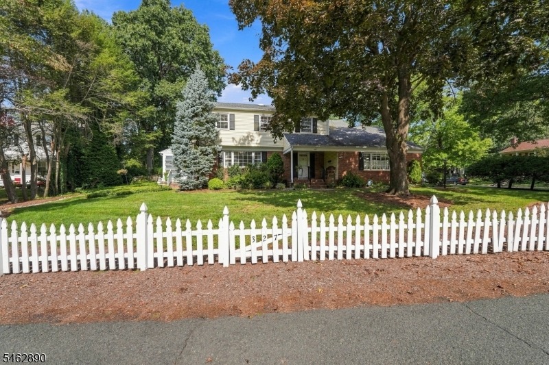 North Ave, Fanwood, NJ 07023