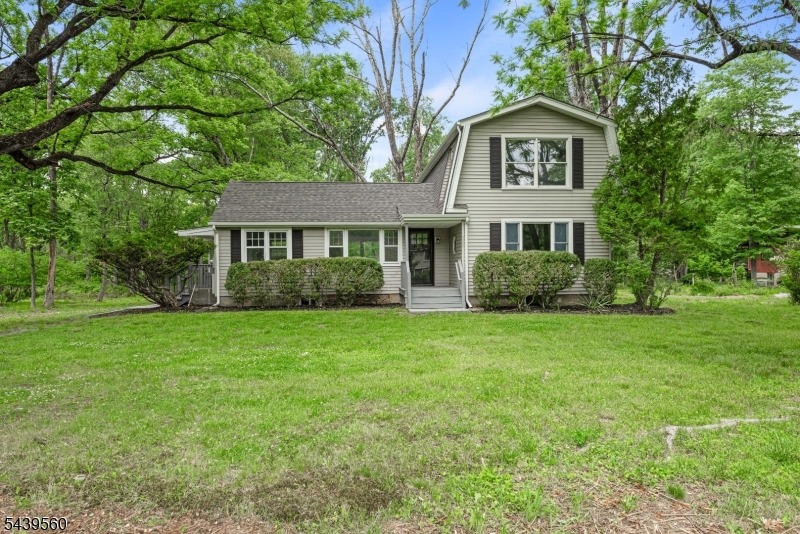 Cooper Ln, Chester, NJ 07930
