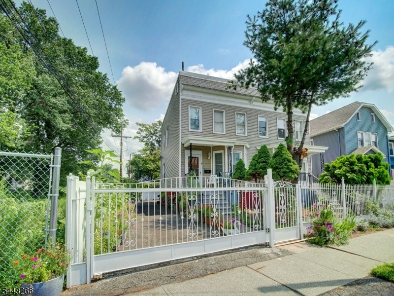 Kensington Pl, East Orange, NJ 07017 #1