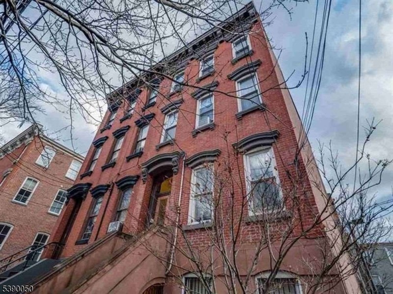 York St, Jersey City, NJ 07302