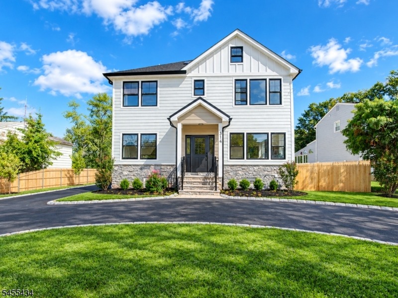 Madison Hill Rd, Clark, NJ 07066