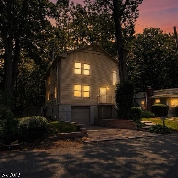 Oakdale Rd, Denville, NJ 07834