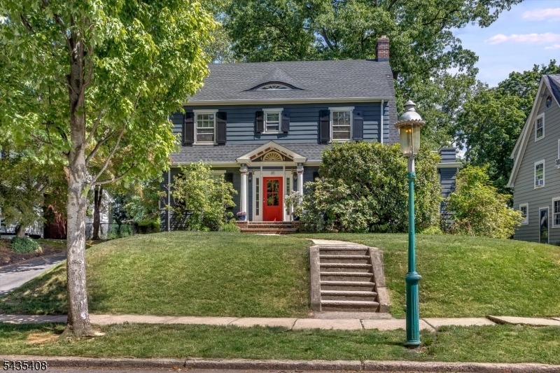 Hawthorne Ave, Glen Ridge, NJ 07028