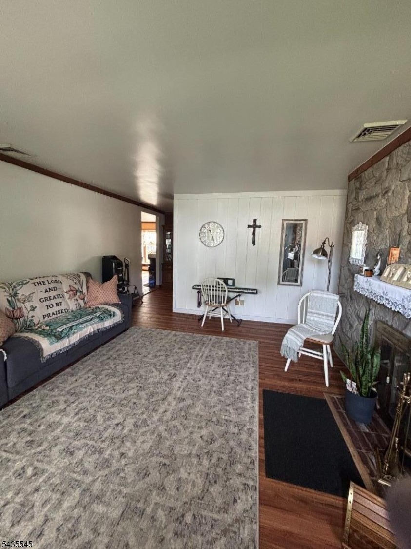 Booth Ct, Rahway, NJ 07065 #1