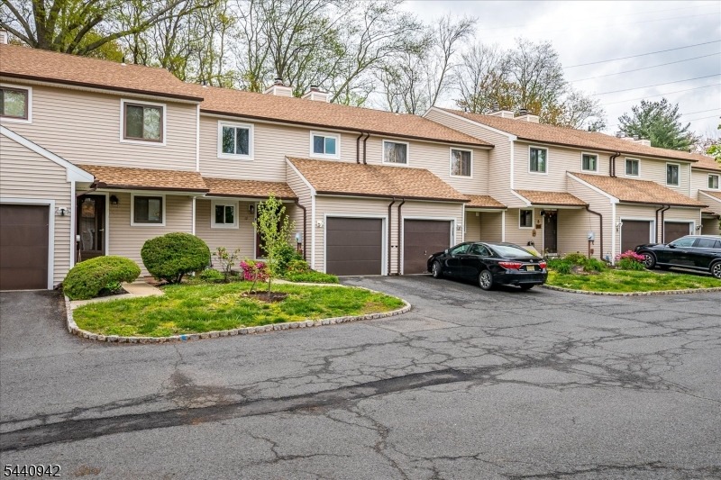 Tulip Ct, Edison, NJ 08820 #1