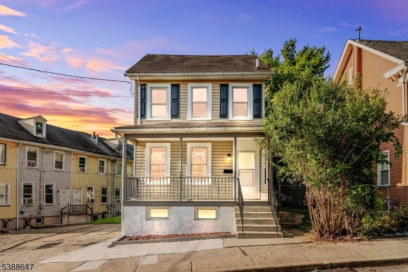 Chambers St, Phillipsburg, NJ 08865