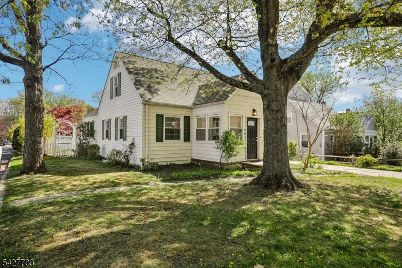 Ravine Dr, Matawan, NJ 07747 #1
