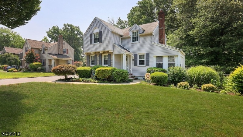 Munsee Dr, Cranford, NJ 07016 #1