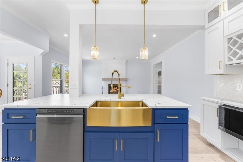 Spring Hunter Ct, Andover, NJ 07821 #1