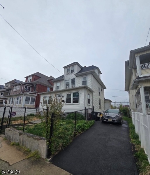 White Ter, Newark, NJ 07108