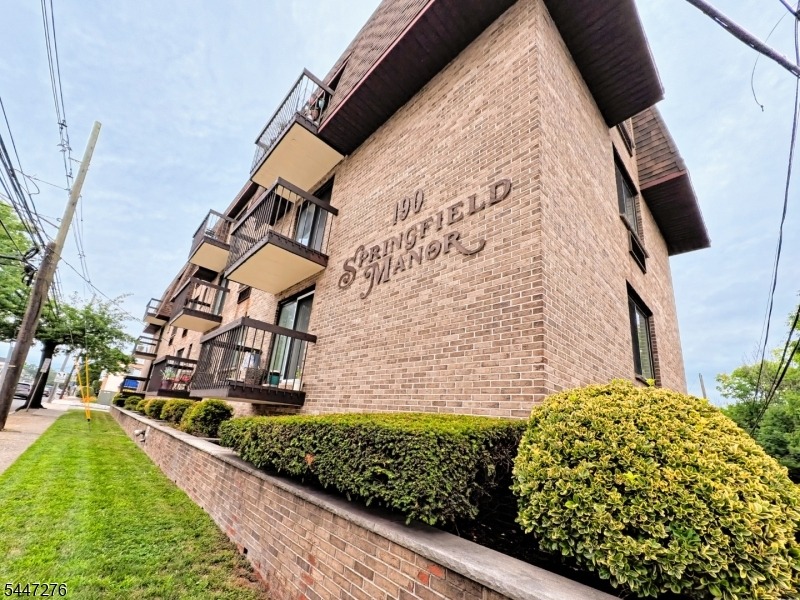 Morris Ave, Springfield, NJ 07081
