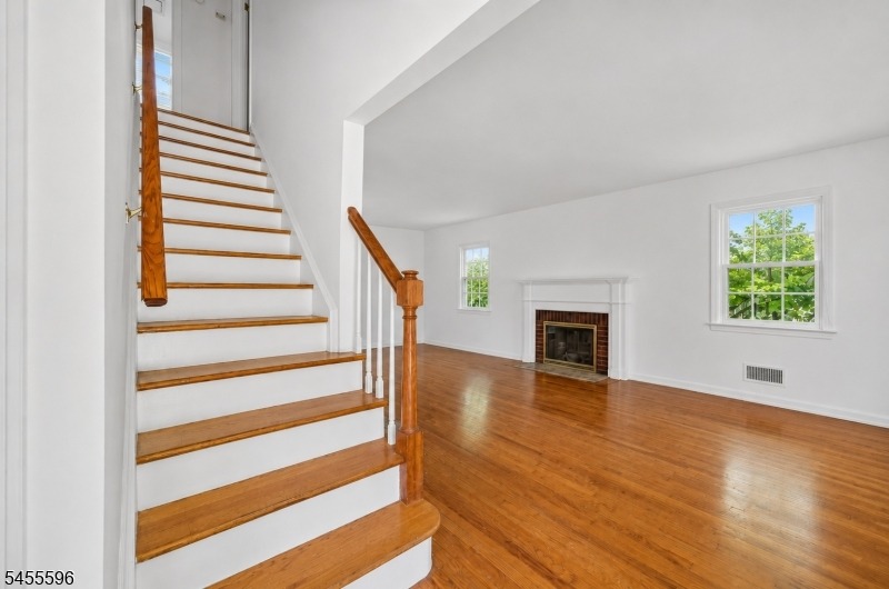 Mountainside Dr, Wayne, NJ 07470 #1