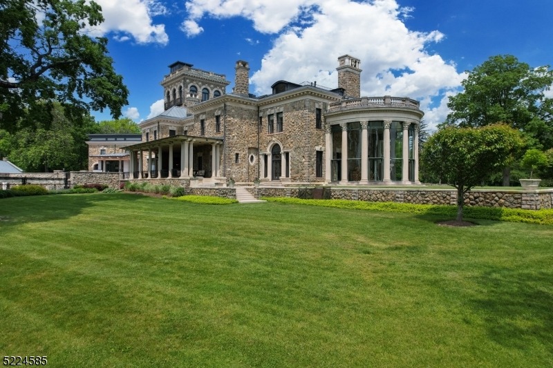 Claremont Rd, Bernardsville, NJ 07924