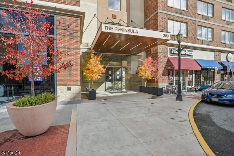City Pl, Edgewater, NJ 07020