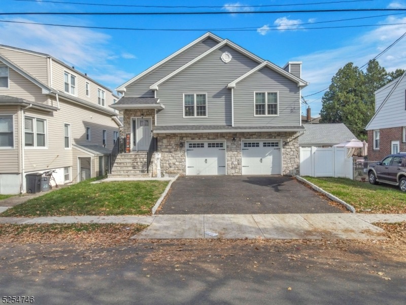 20th St, Kenilworth, NJ 07033