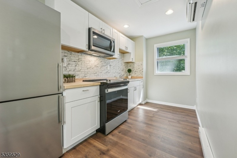 Riverlawn Dr, Wayne, NJ 07470 #1