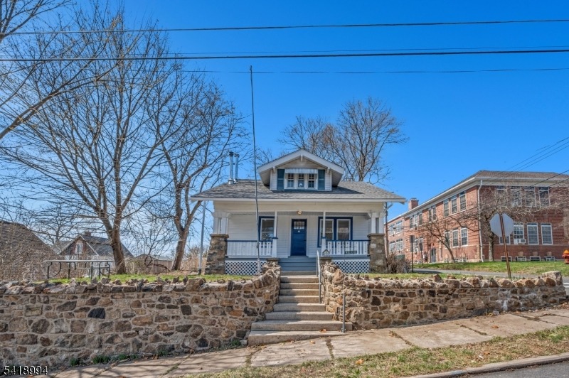 Thomas St, High Bridge, NJ 08829