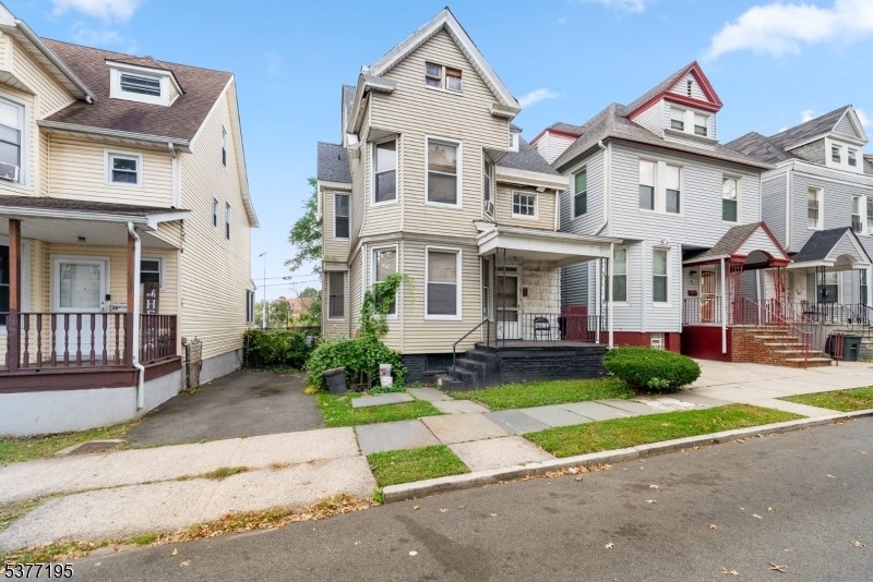 Grove Pl, East Orange, NJ 07017 #1