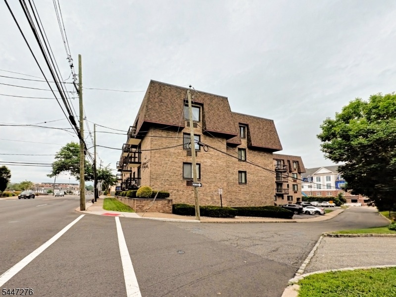 Morris Ave, Springfield, NJ 07081 #1