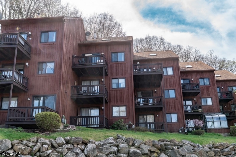 Red Lodge Dr, Vernon, NJ 07462 #1