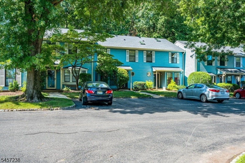 Timber Oaks Rd, Edison, NJ 08820 #1