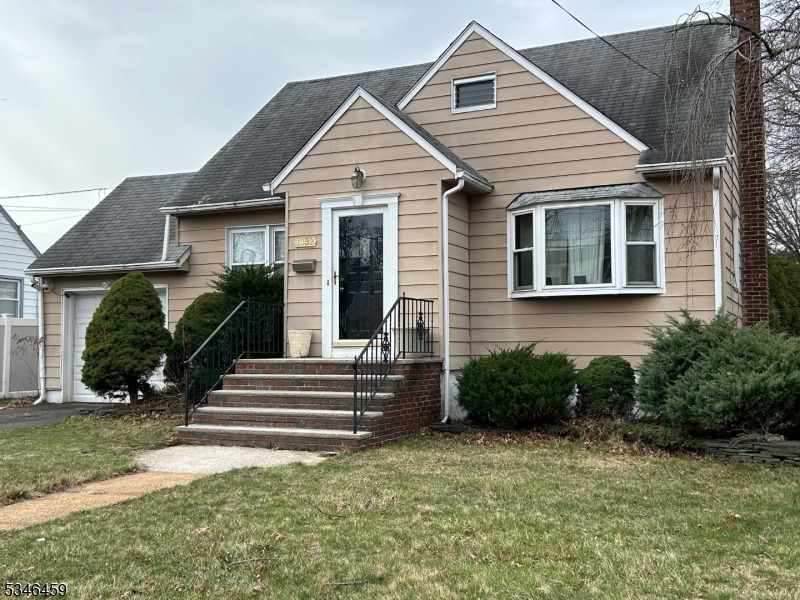 Crescent Ave, Roselle, NJ 07203