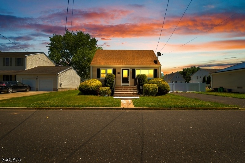 Delaware Ave, Cliffwood, NJ 07721