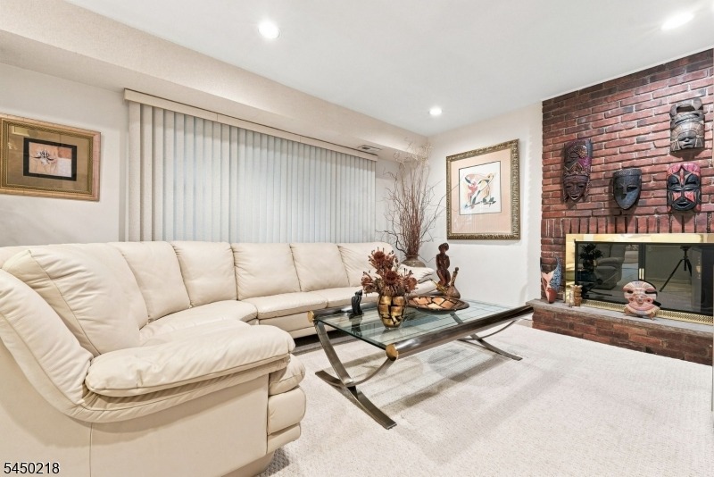 Druid Hill Dr, Parsippany, NJ 07054 #1