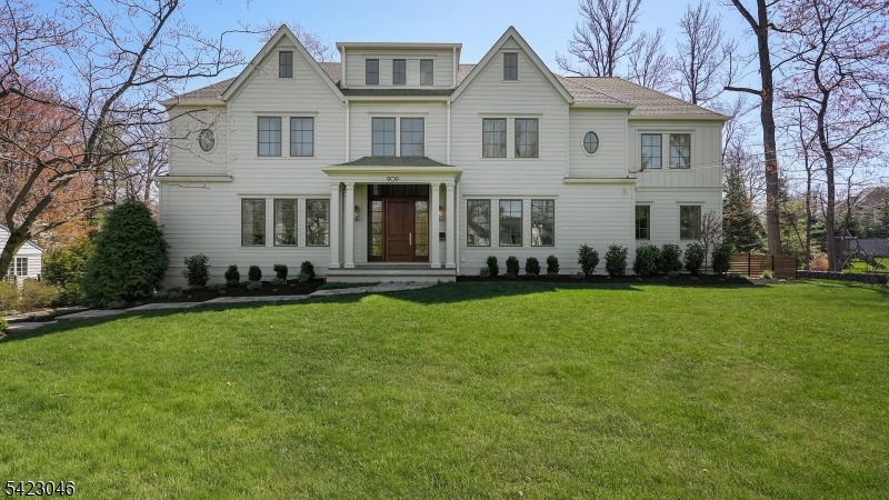 Wyandotte Trl, Westfield, NJ 07090