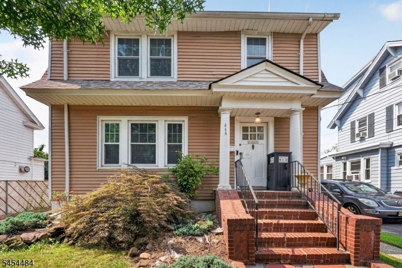 Clifton Ave, Newark, NJ 07104