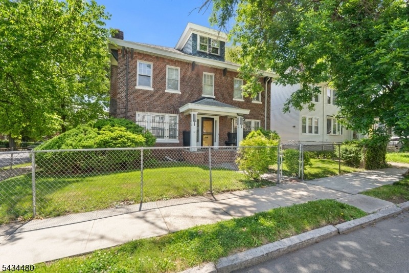 Vassar Ave, Newark, NJ 07112