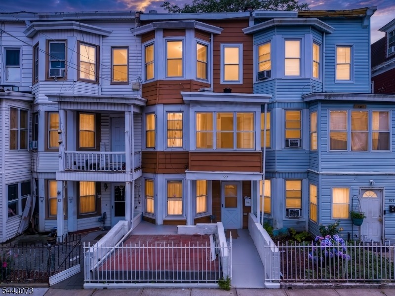 Sherman St, Passaic, NJ 07055