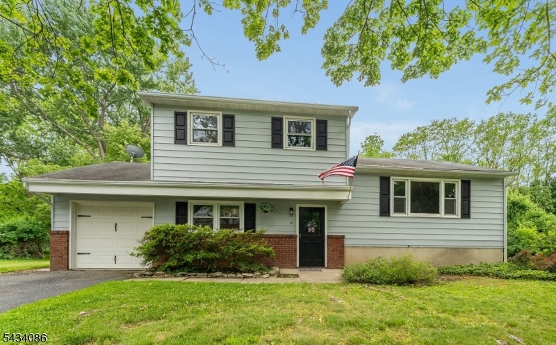 Lynnfield Ter, Phillipsburg, NJ 08865