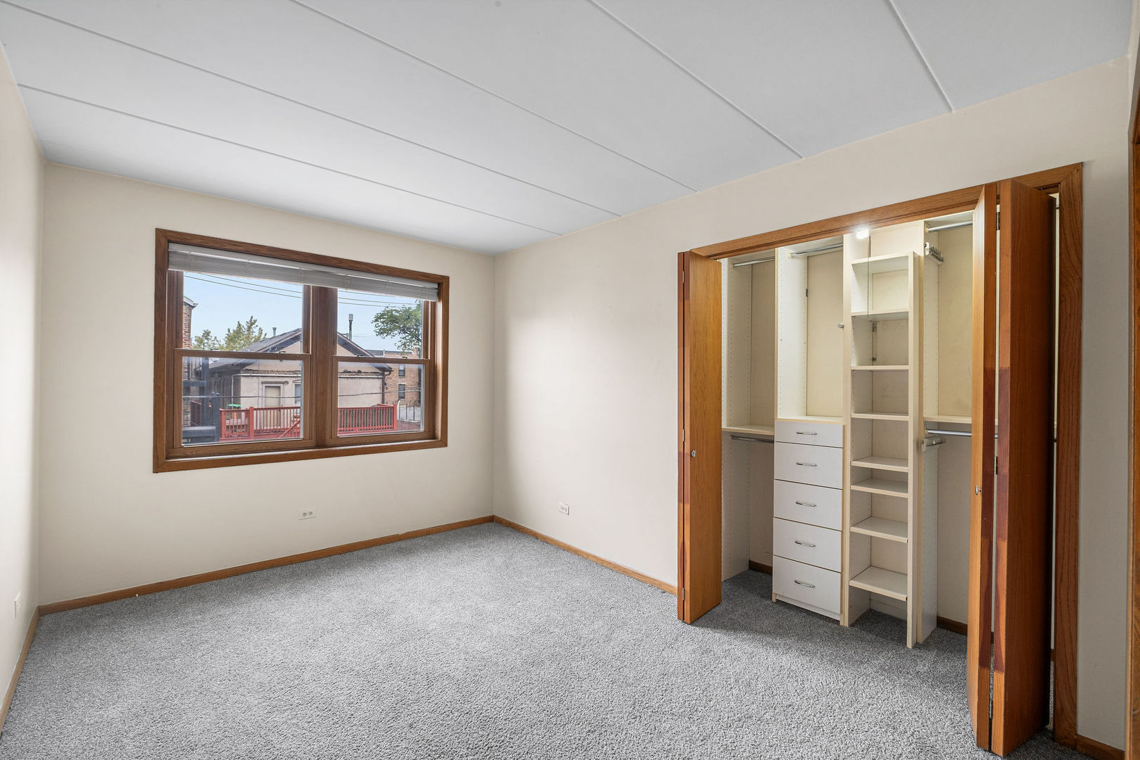 Miller St, Chicago, IL 60607