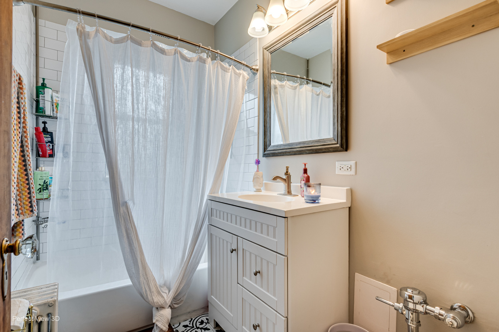 Oakley Ave, Chicago, IL 60659