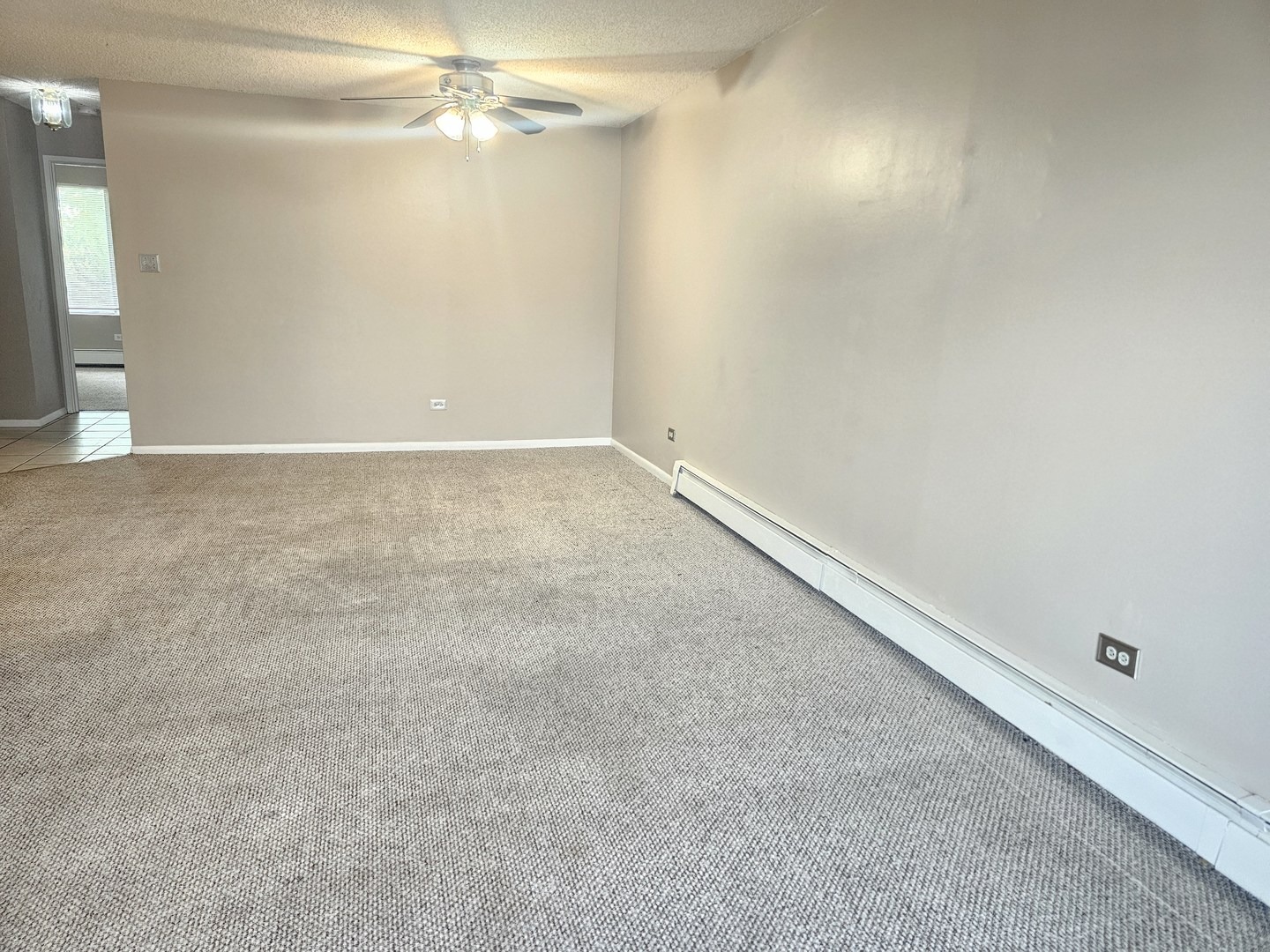 Crestview Ln, Vernon Hills, IL 60061