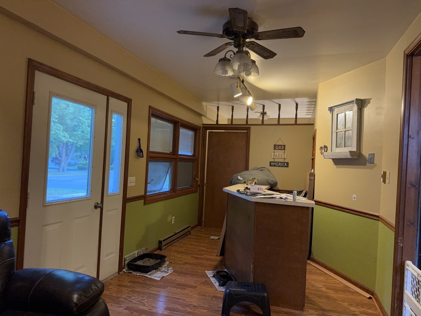 4th St, Watseka, IL 60970