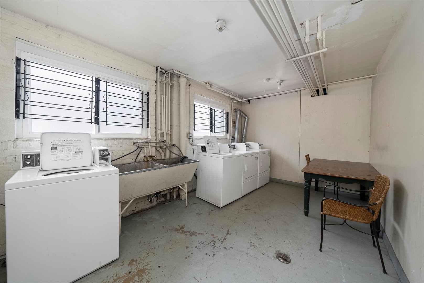 Damen Ave, Chicago, IL 60659 #1
