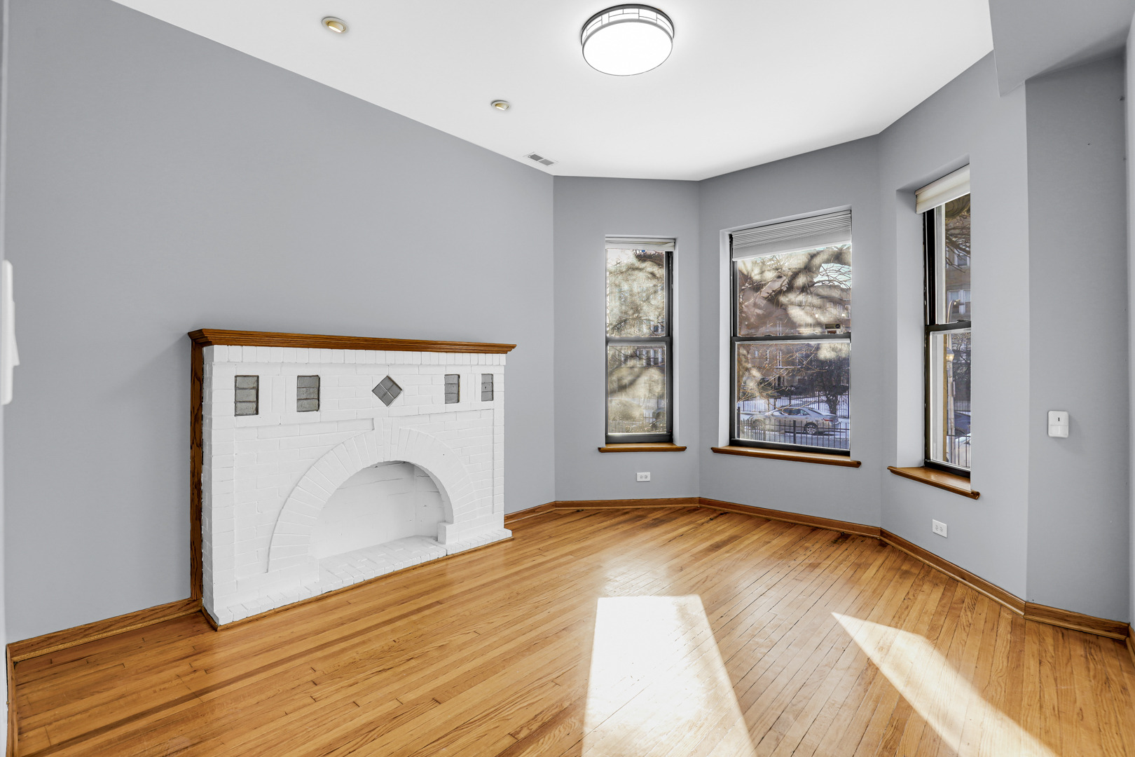 Kimbark Ave, Chicago, IL 60637