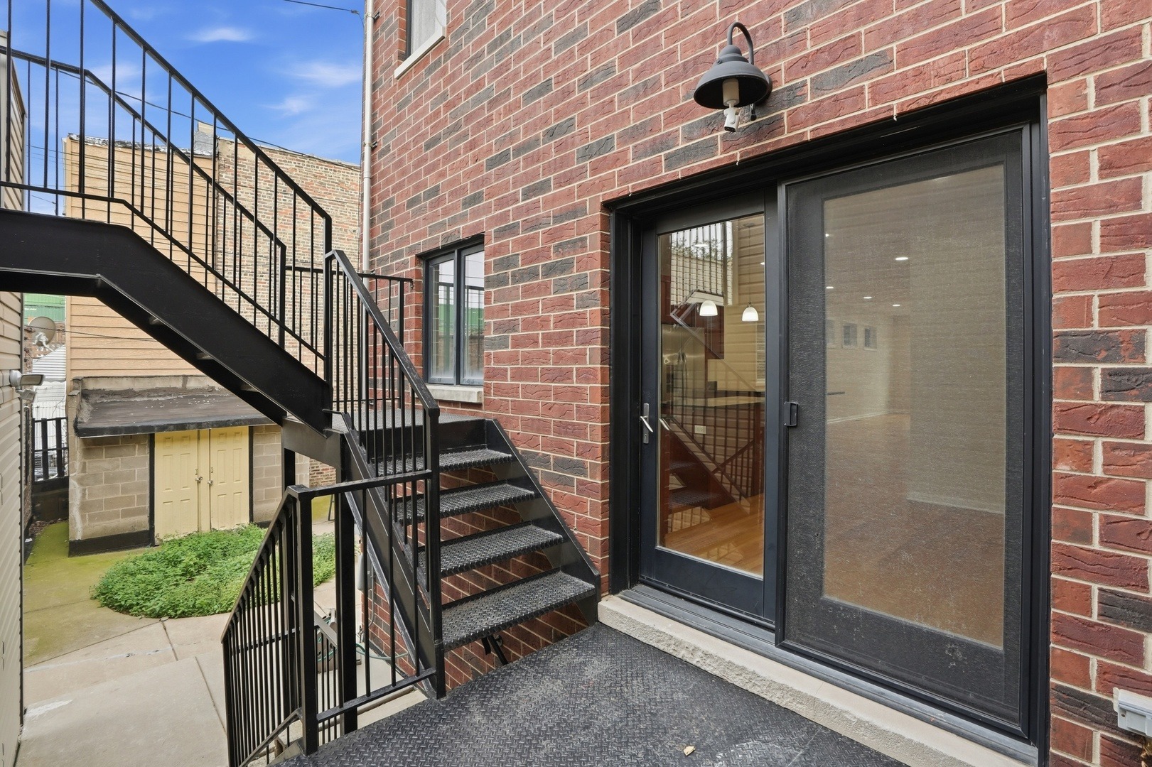 29th Pl, Chicago, IL 60616 #1