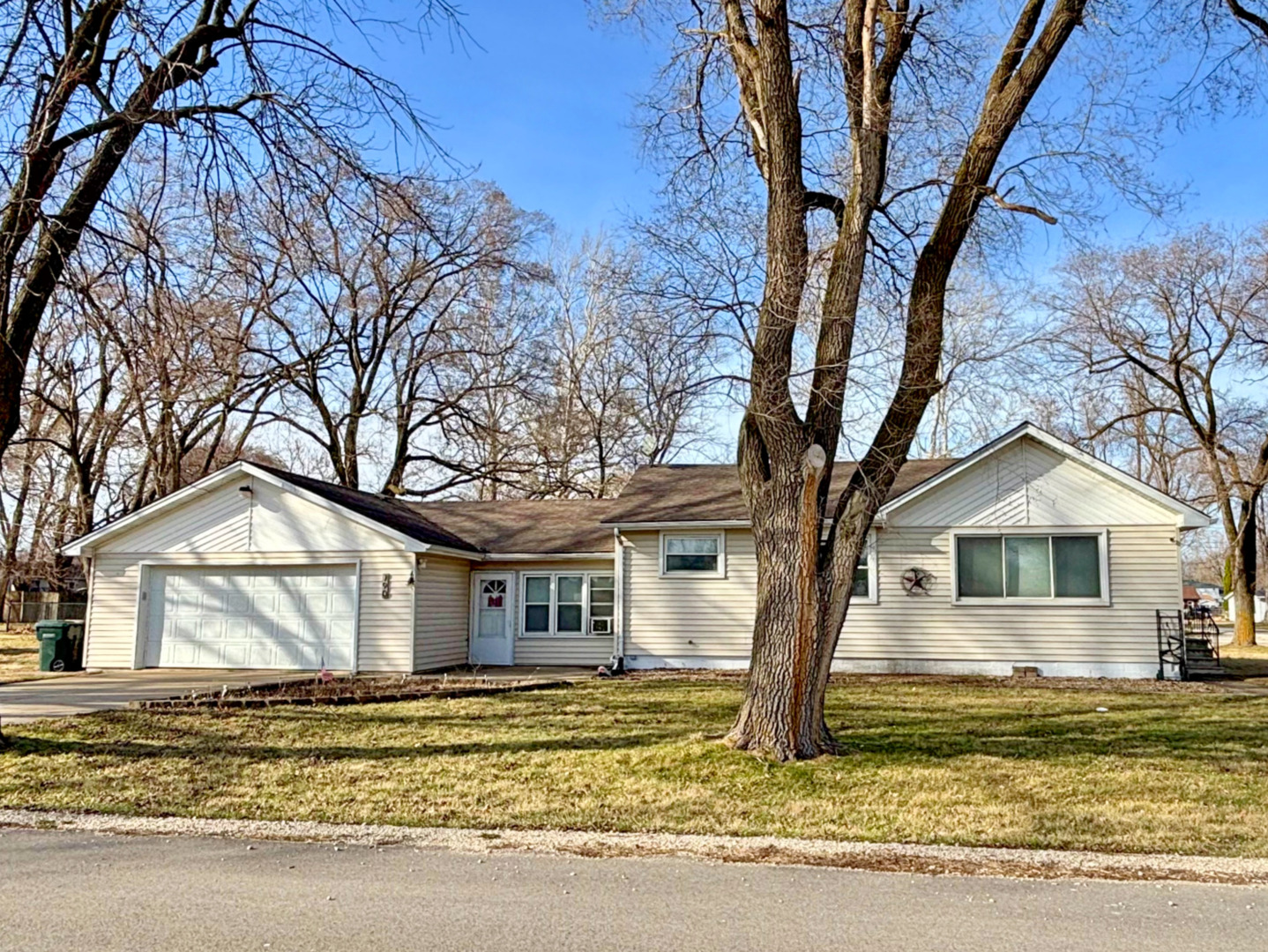 2nd St, Coal City, IL 60416 #1
