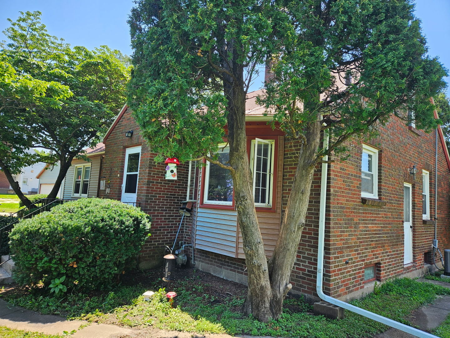 Kimberly Rd, Davenport, IA 52806
