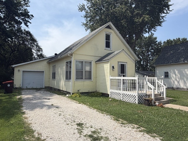 Santa Fe Ave, Toluca, IL 61369