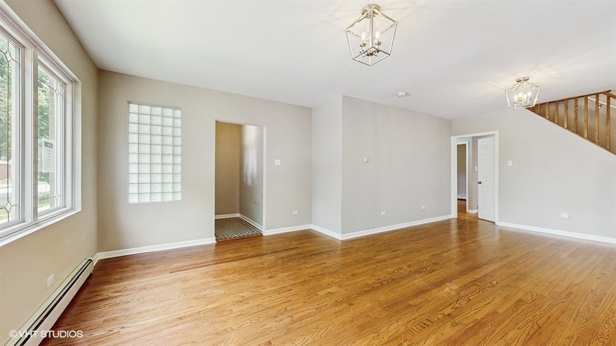 Westwood Dr, Elmwood Park, IL 60707