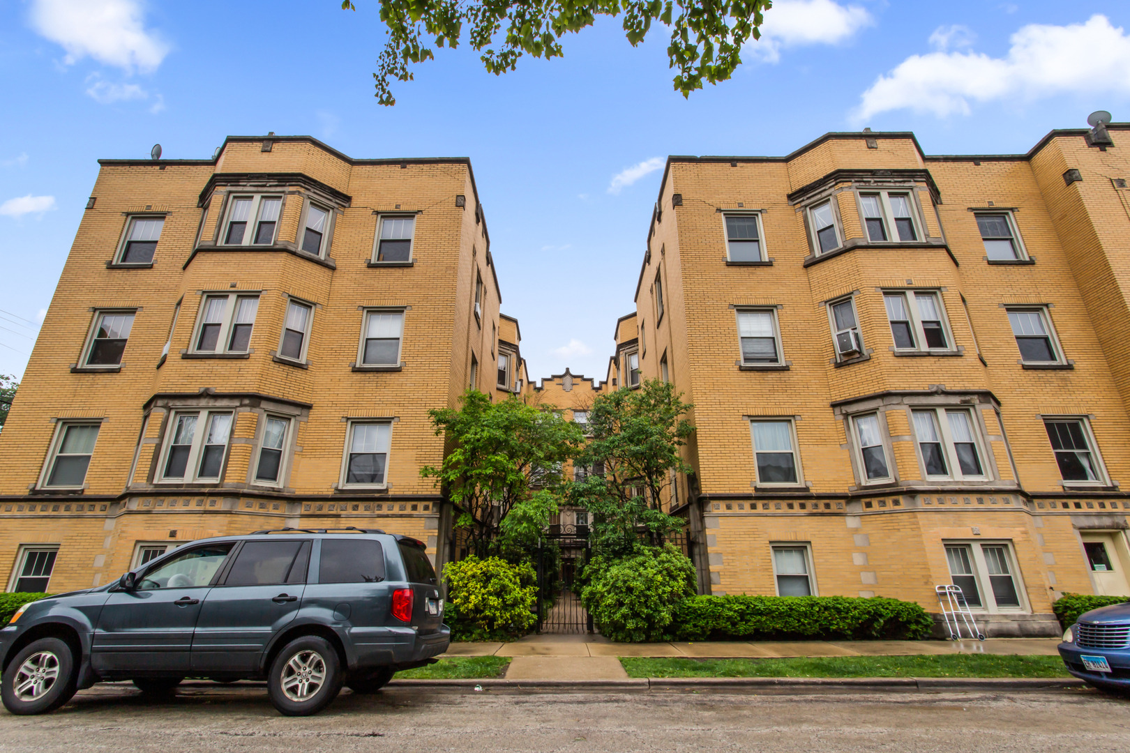Adams St, Forest Park, IL 60130