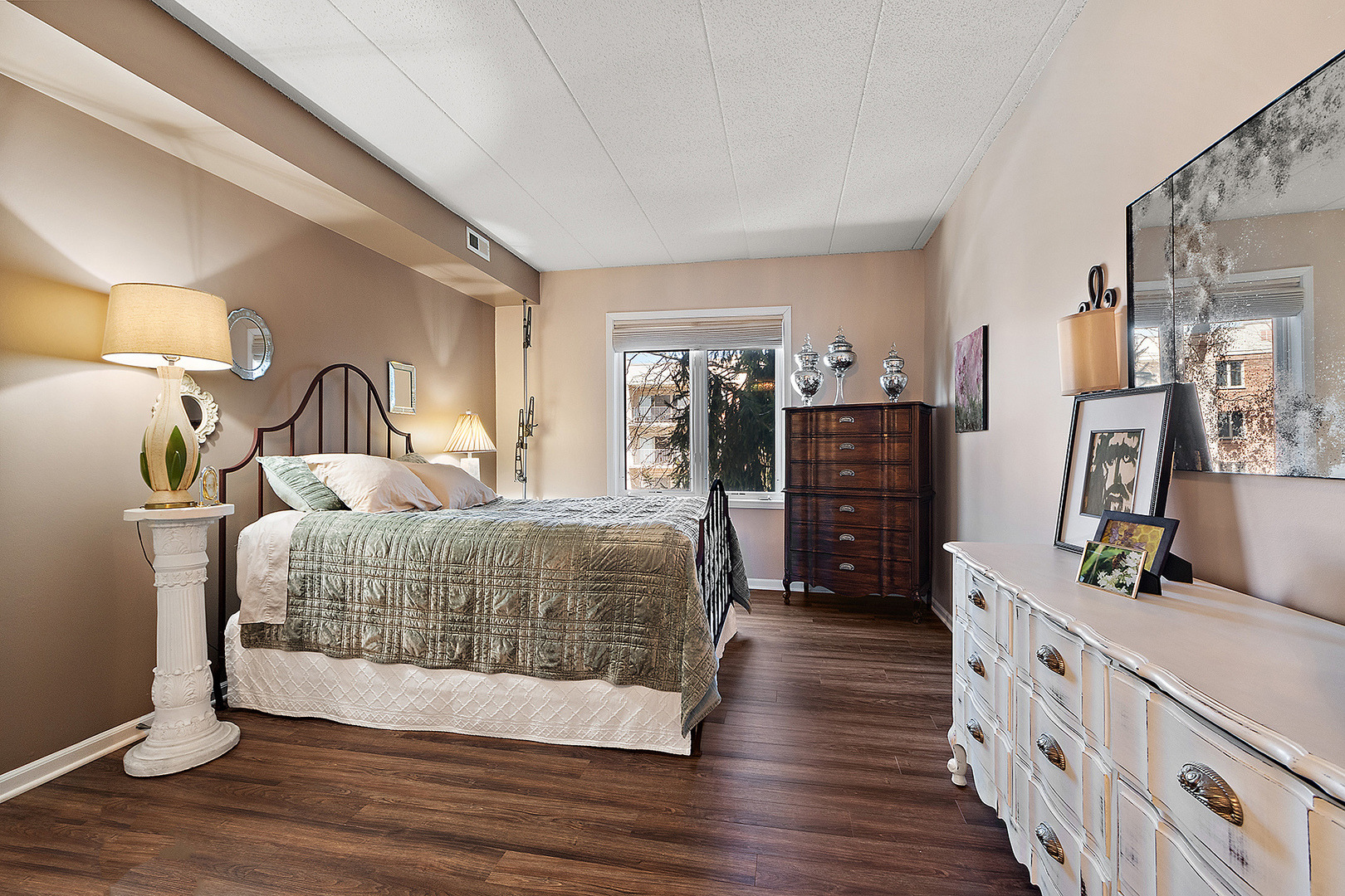 157th St, Orland Park, IL 60462